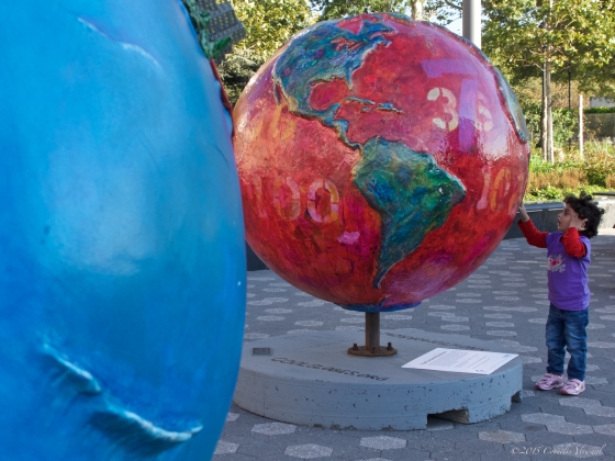 Artist Ellen Gradman used 100 pounds of discarded mail to create this globe, turning waste into a work of art. Cool Globes is a public art exhibition designed to raise awareness of solutions to climate change. Battery Park, New York City. www.coolglobes.org www.knowtomorrow.org